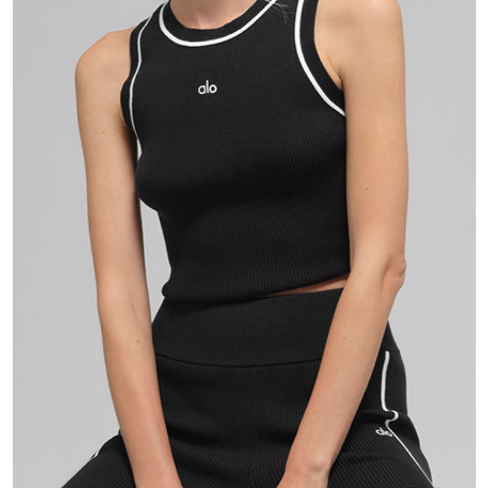 ALO Yoga Black and White Crop Top